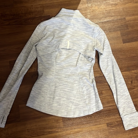 Never worn, Size 6, striped define jacket, rare, discontinued color - Picture 3 of 3